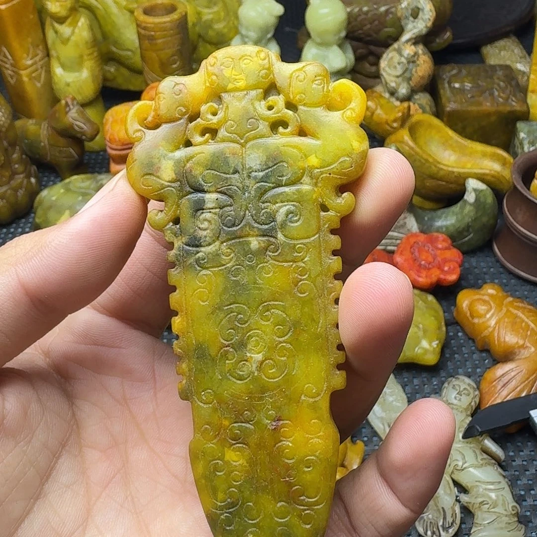 白玉菩提吊坠。。。