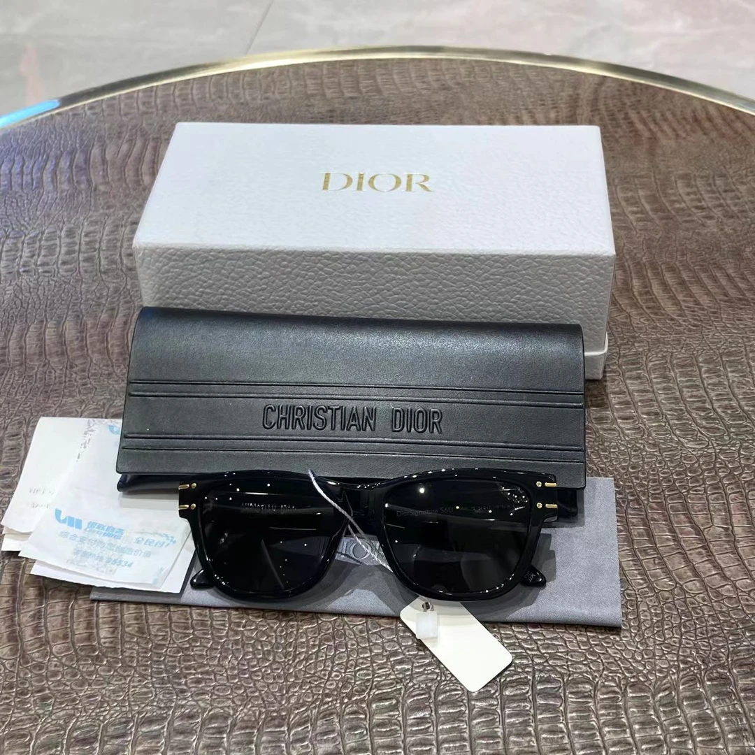 95新 DIOR/迪奥 dior 墨镜/闲置新/NB9743