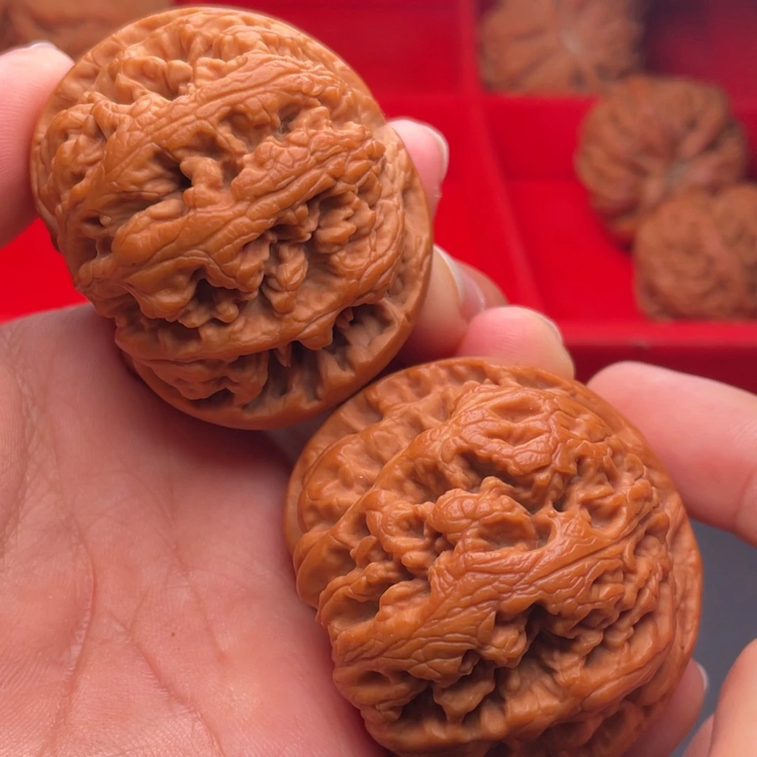 文玩核桃把件秦岭山脉核桃