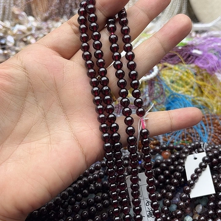 玛瑙/玉髓未镶嵌珠宝半成品一条6mm左右石榴石