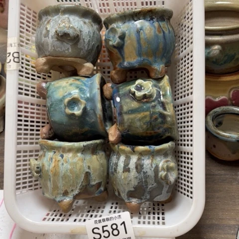 紫砂花盆微瑕581口径5厘米左右