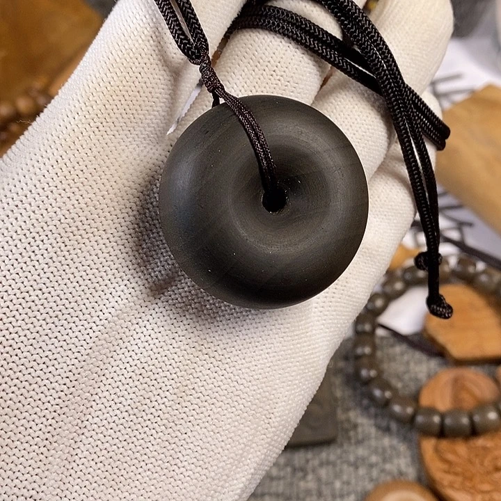 檀香木手串/手链老山檀香阴沉面包扣吊坠