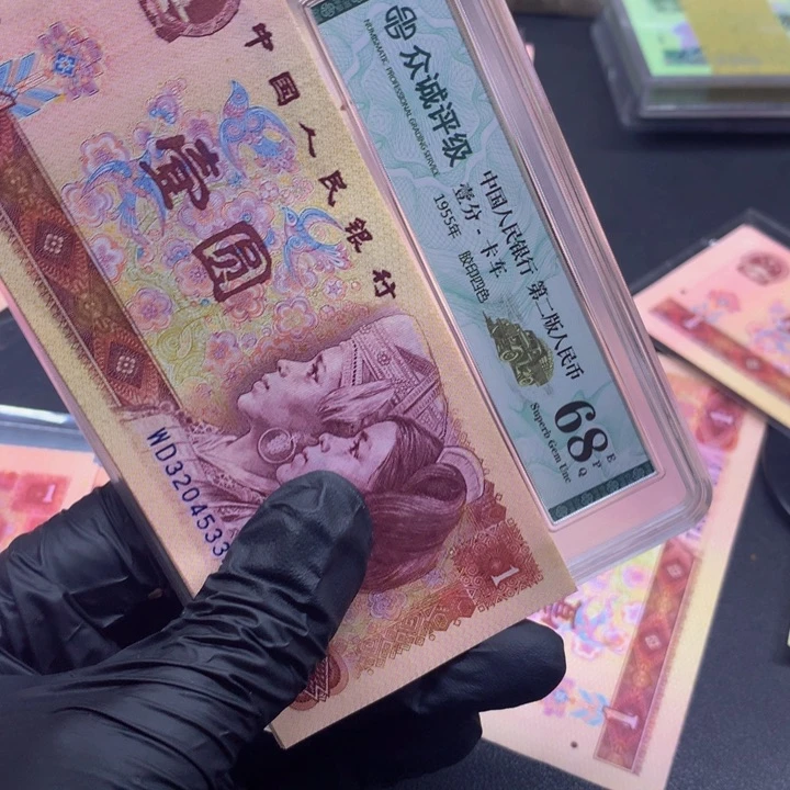 黄金龙单张喜欢去拍喜欢的东西