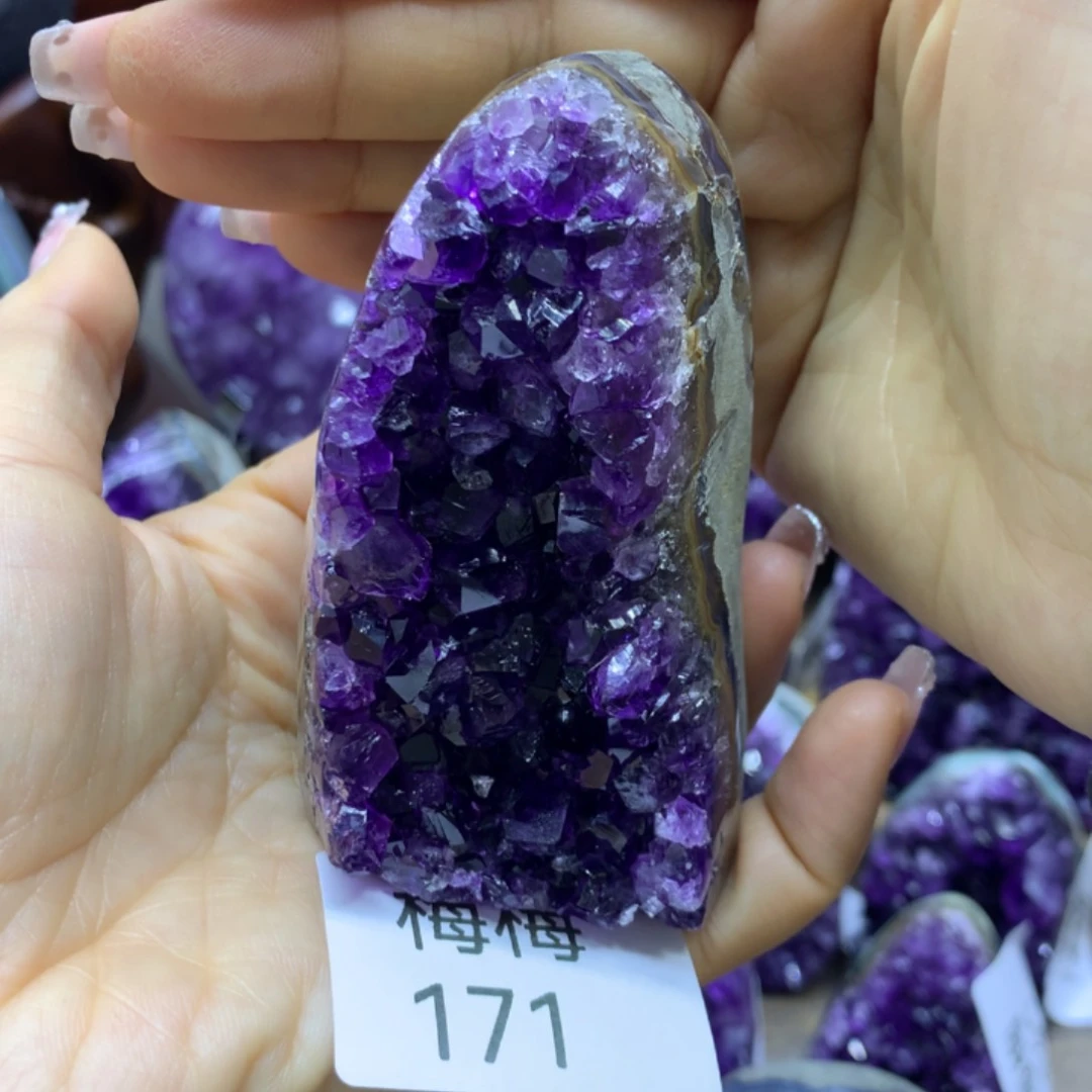 紫晶大型摆件（非配饰）未镶嵌