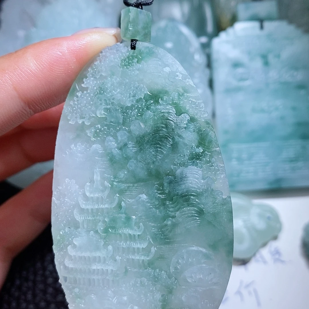 未镶嵌定制翡翠毛货付款后确认抛光