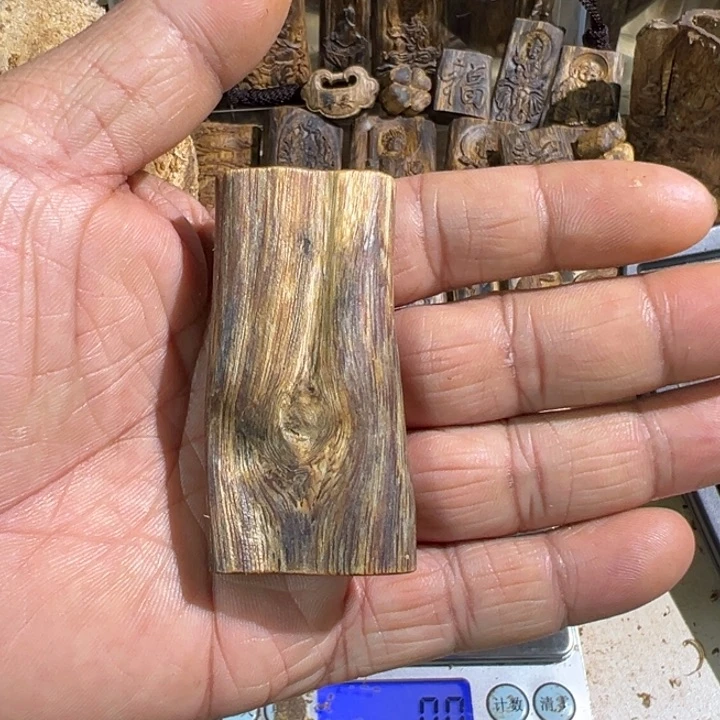 沉香吊坠红棋楠沉香吊坠11.6克