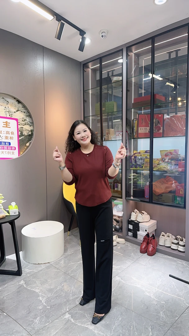 0666圆领女款纯色百搭长袖上衣25929