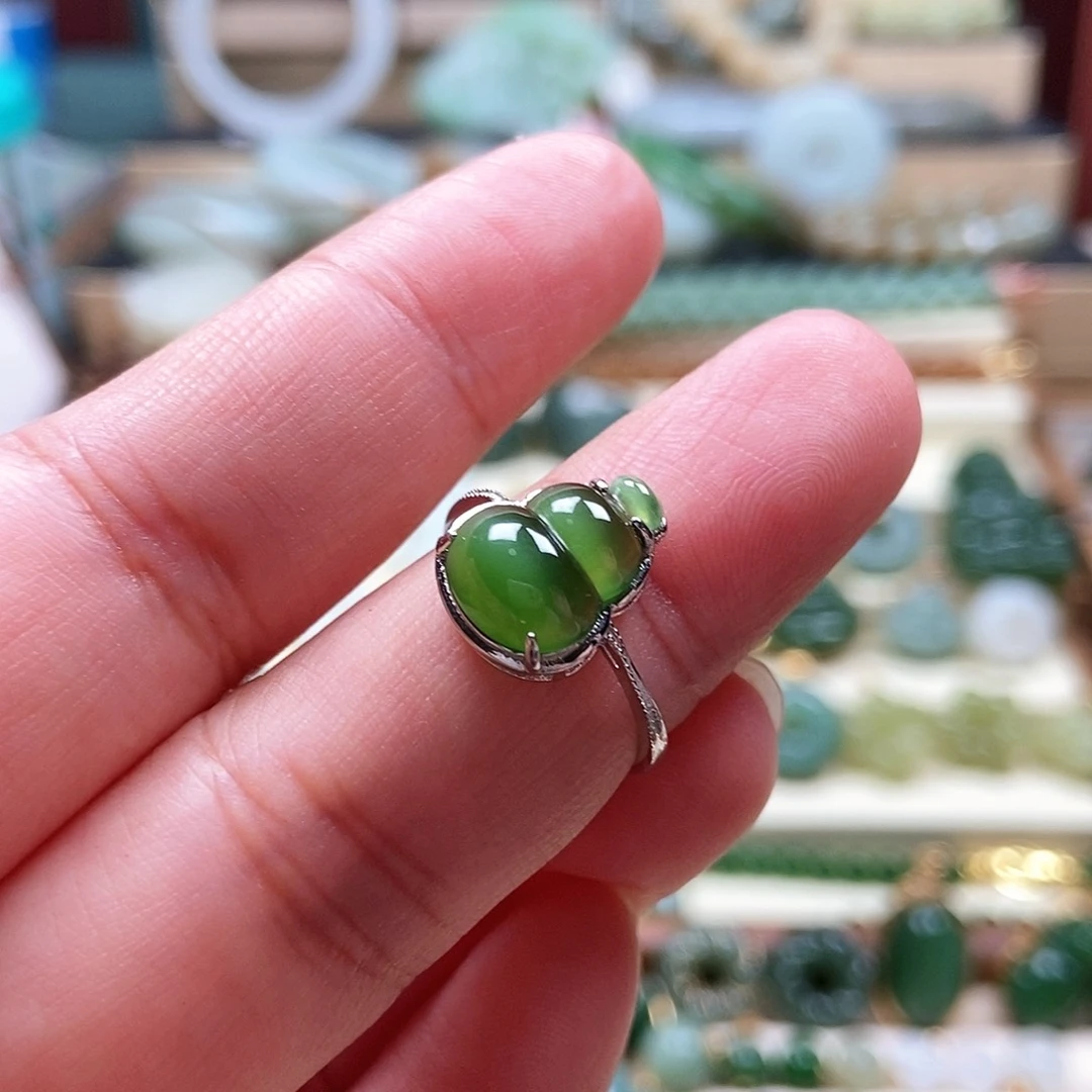 银S925镶嵌戒指和田玉