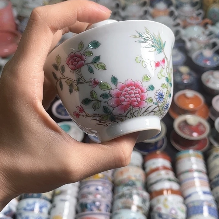 瓷片今天爱吃大米饭