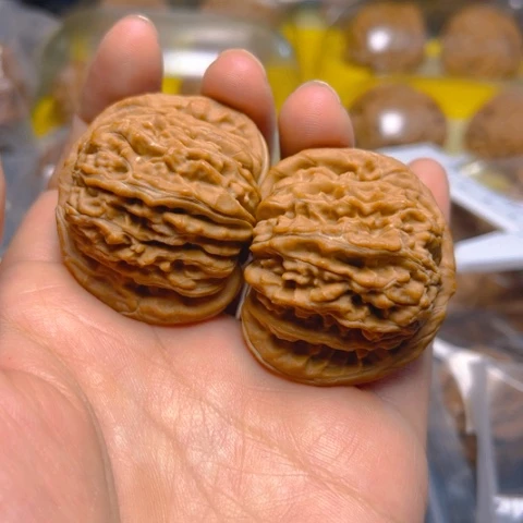 文玩核桃吊坠四座楼