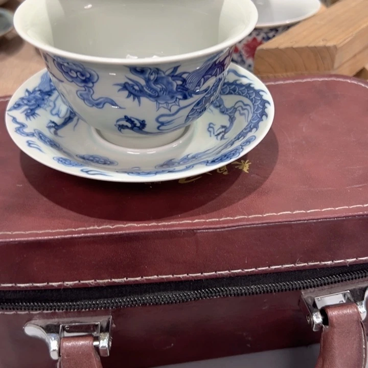 瓷片白青花铠甲龙元宝盖碗全品