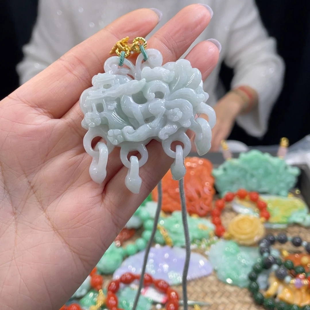 翡翠颈饰未镶嵌代编织