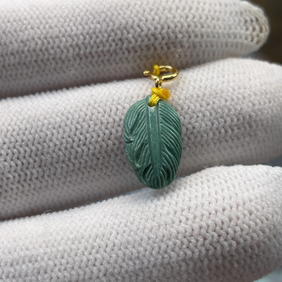 绿松石未镶嵌挂件