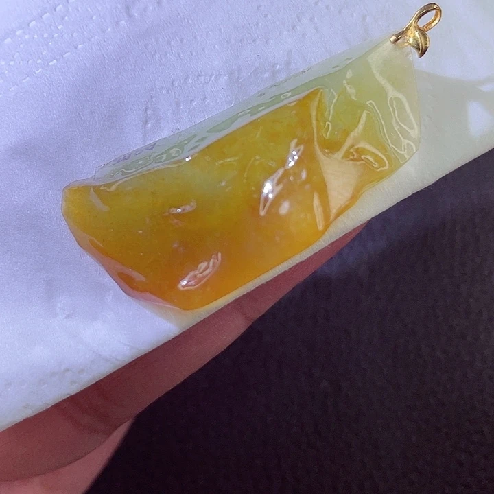 翡翠18K金镶嵌颈饰翡翠