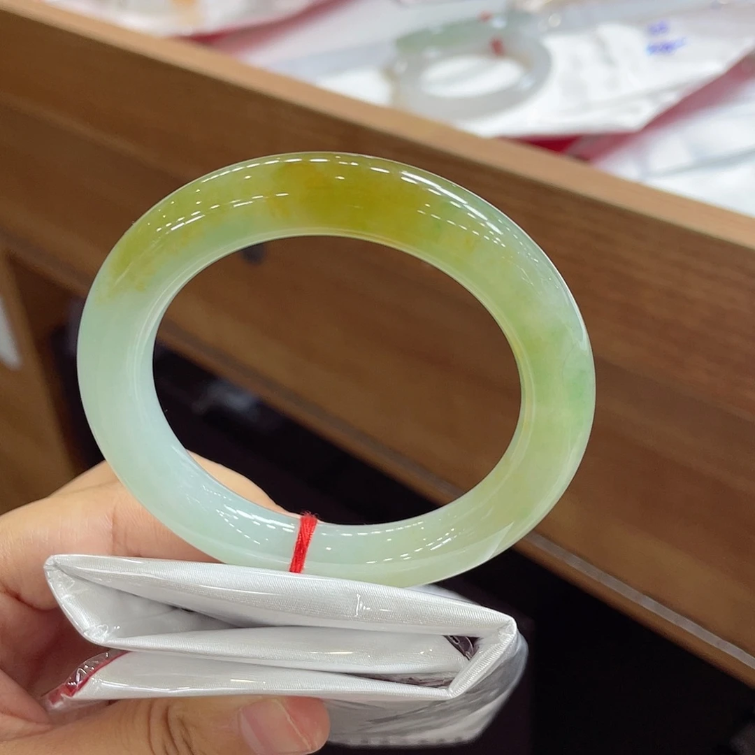 翡翠未镶嵌手镯30 号链接