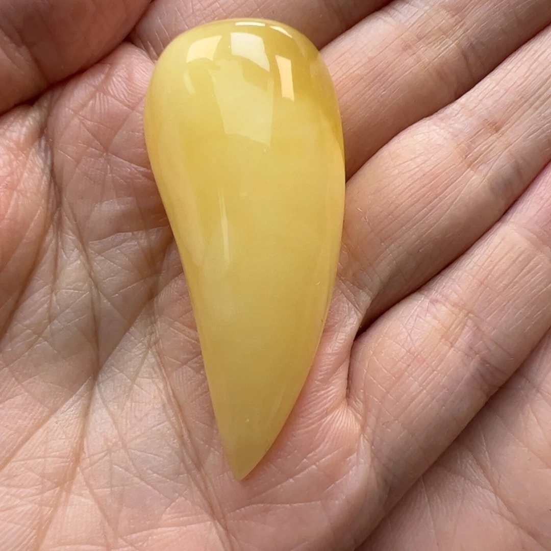 未镶嵌颈饰琥珀蜜蜡