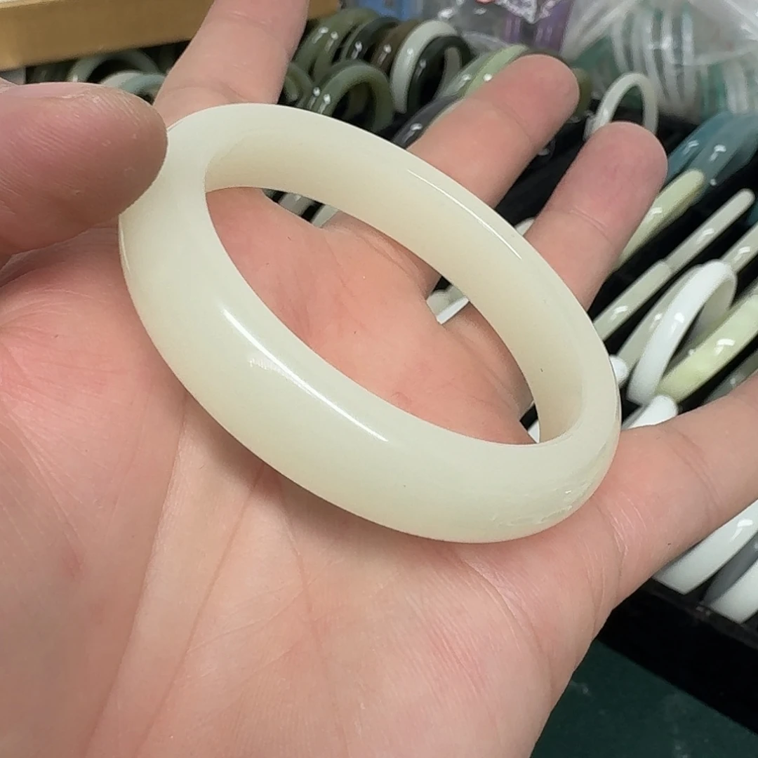 和田玉（糖玉）手镯未镶嵌56号57圈口