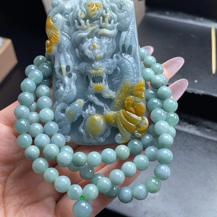 定制翡翠未镶嵌龙牌