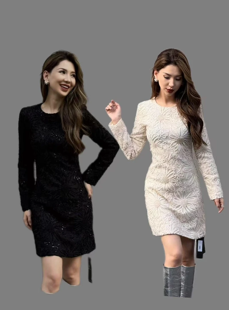 小香蕾丝款气质短裙