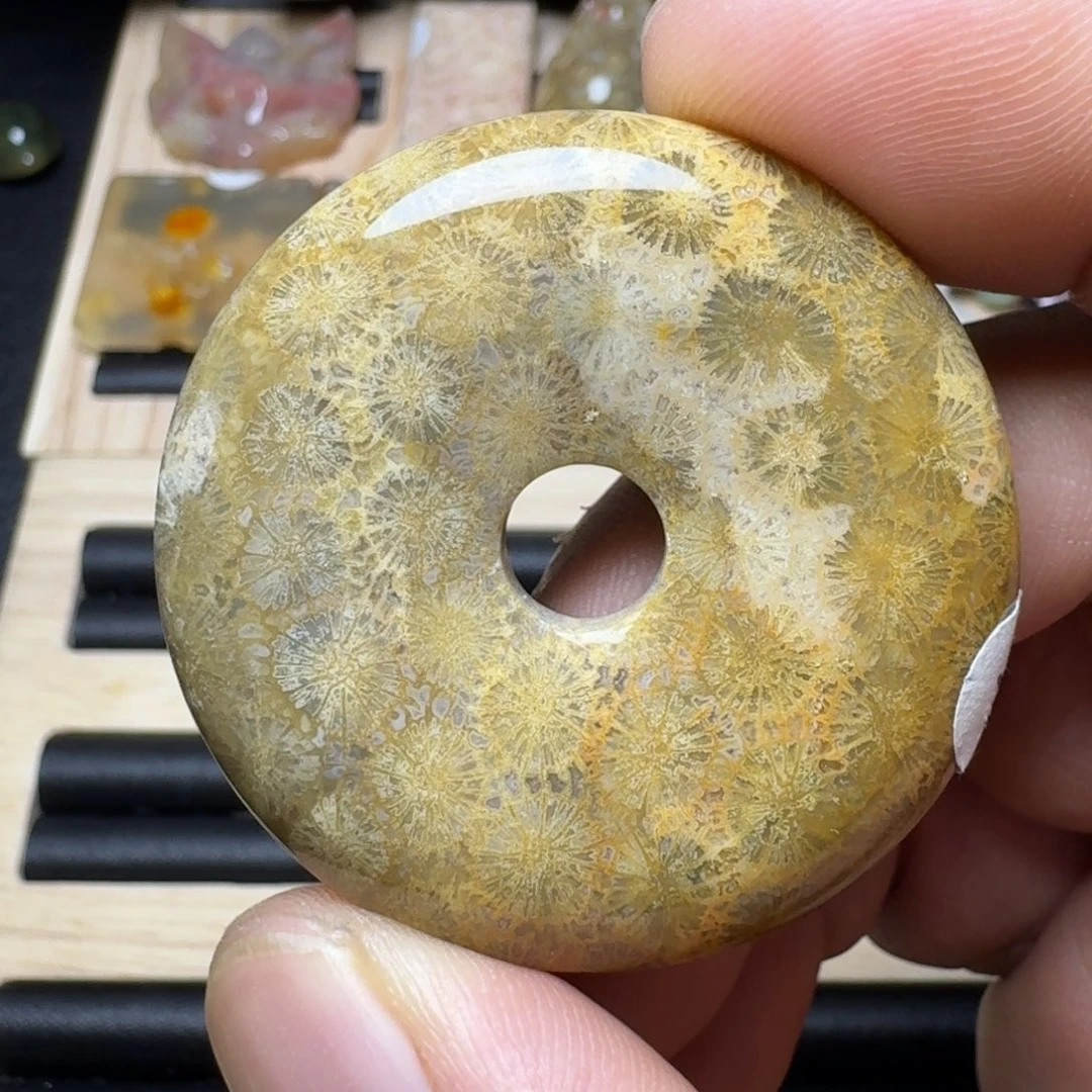 硅化玉未镶嵌纯天然色有机玉石保真色