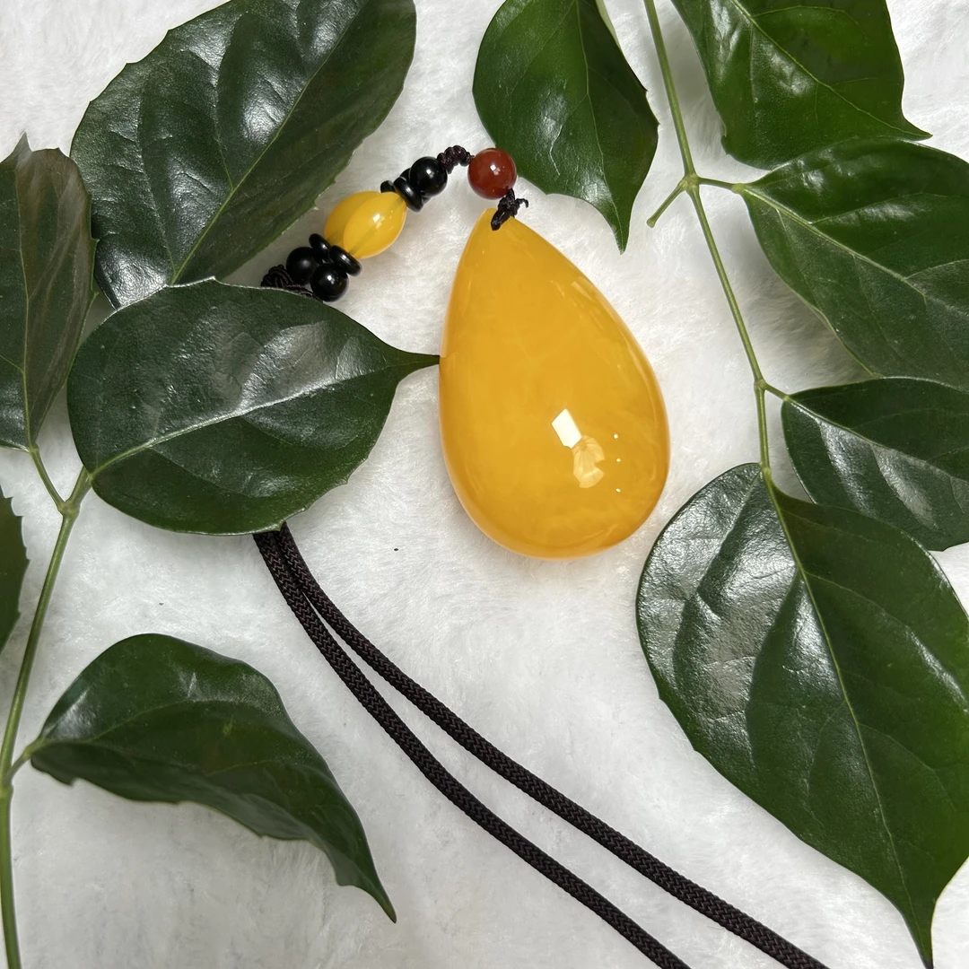 W047  【藏收级】藏族精工打磨小水滴素绳款毛衣链无杂无裂无优化