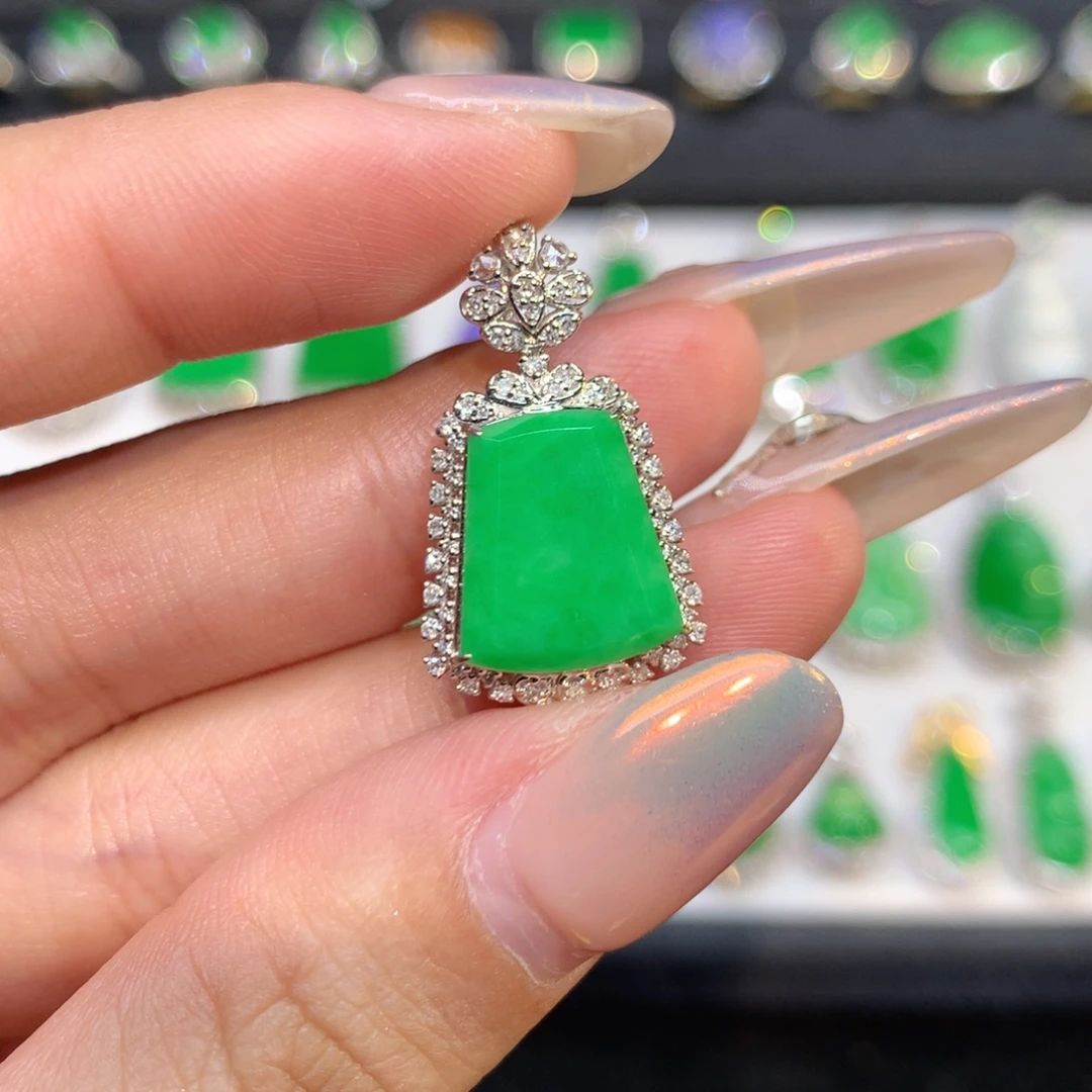 翡翠18K金镶嵌吊坠(不含链)