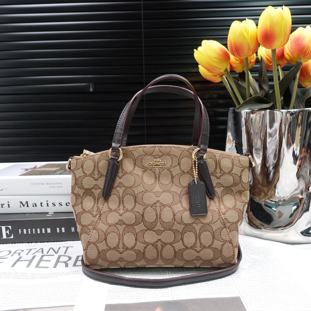 95新 COACH/蔻驰 单肩包/T10159198