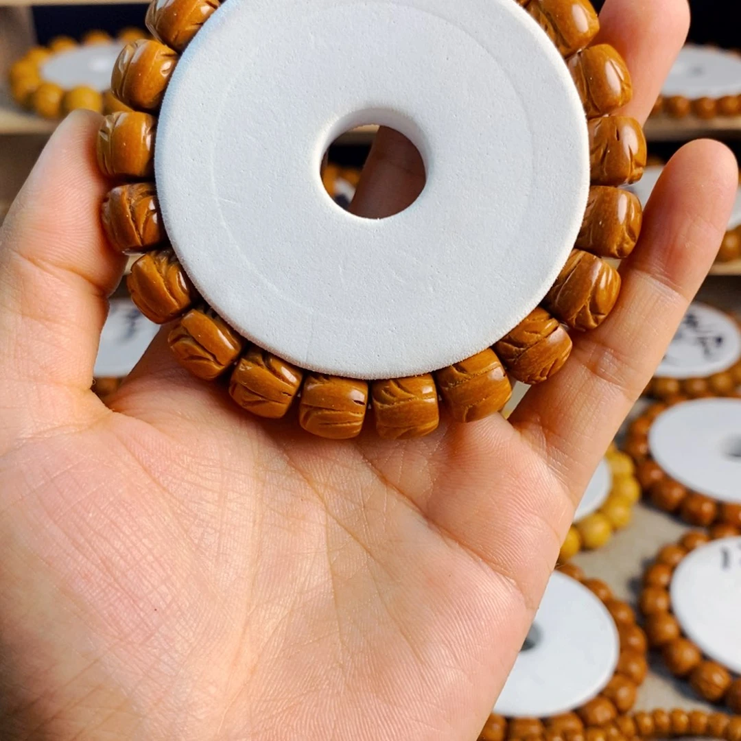 捏****u龙纹桃核直切款式11.2左右尺寸