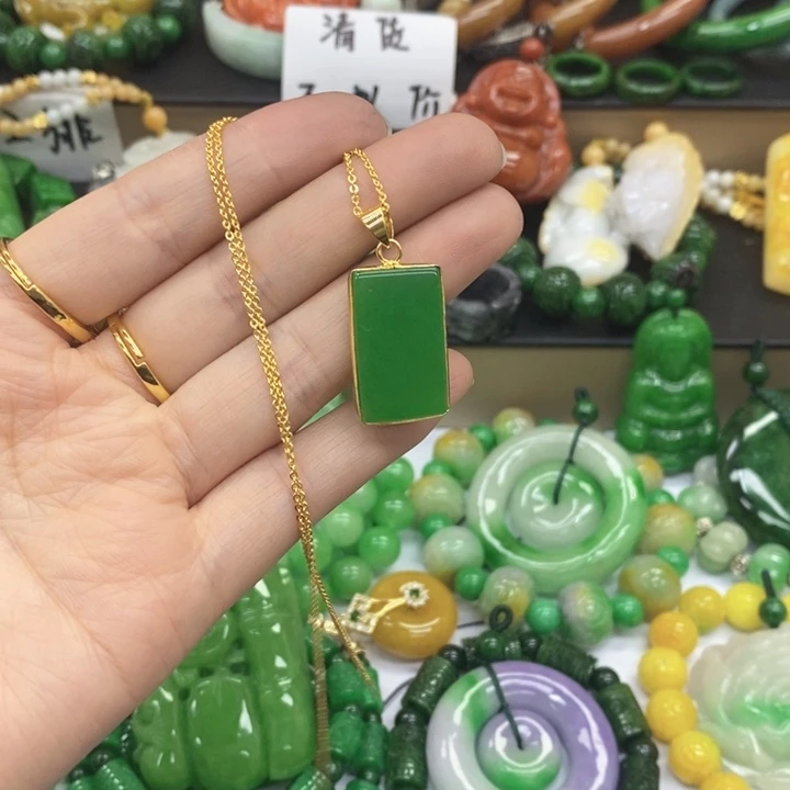 翡翠未镶嵌耳饰项链15