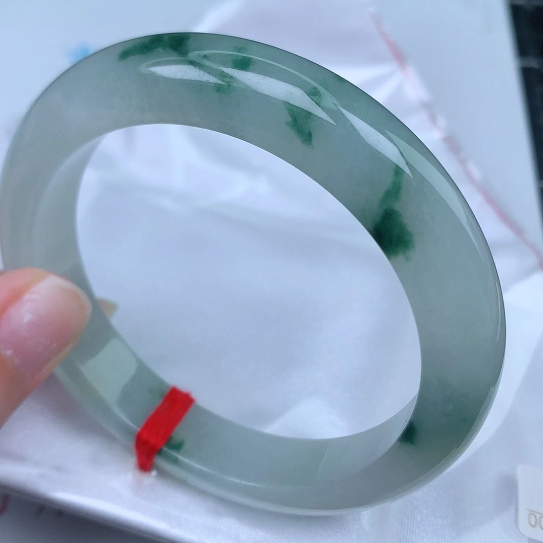 翡翠手镯未镶嵌天然