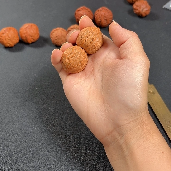 吊坠桃核拉丝打底小南疆