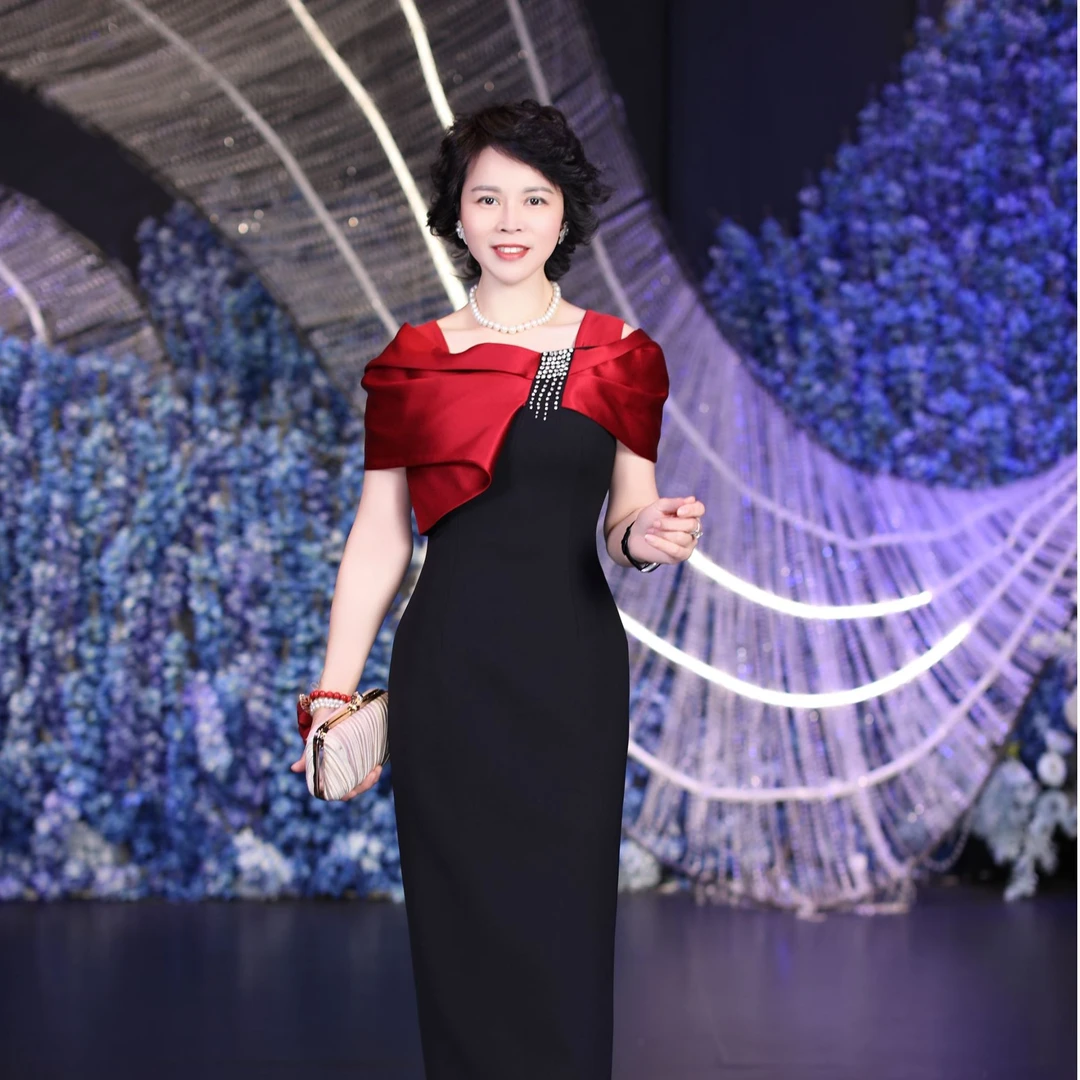 高定礼服露肩修身一字肩喜婆婆妈妈喜婆婆婚礼服装