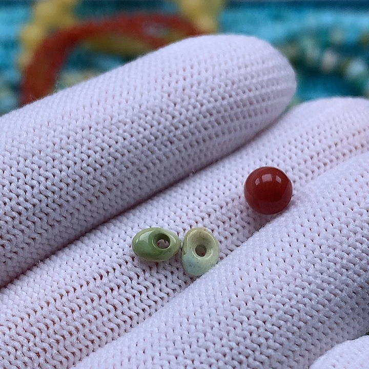 南红玛瑙未镶嵌珠宝奇石