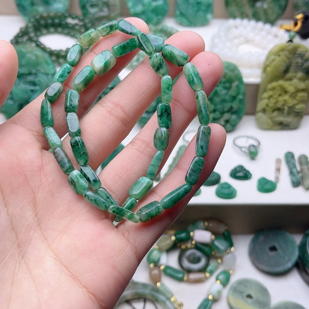 独山玉手串未镶嵌