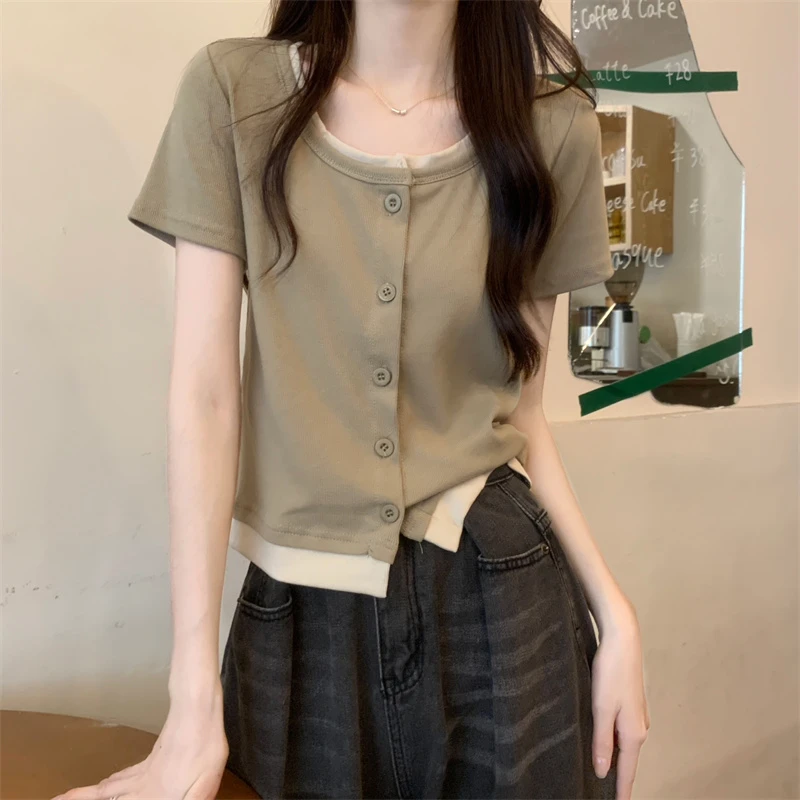 大码女装胖mm新款假两件短袖t恤夏季修身设计感小众时尚气质上衣