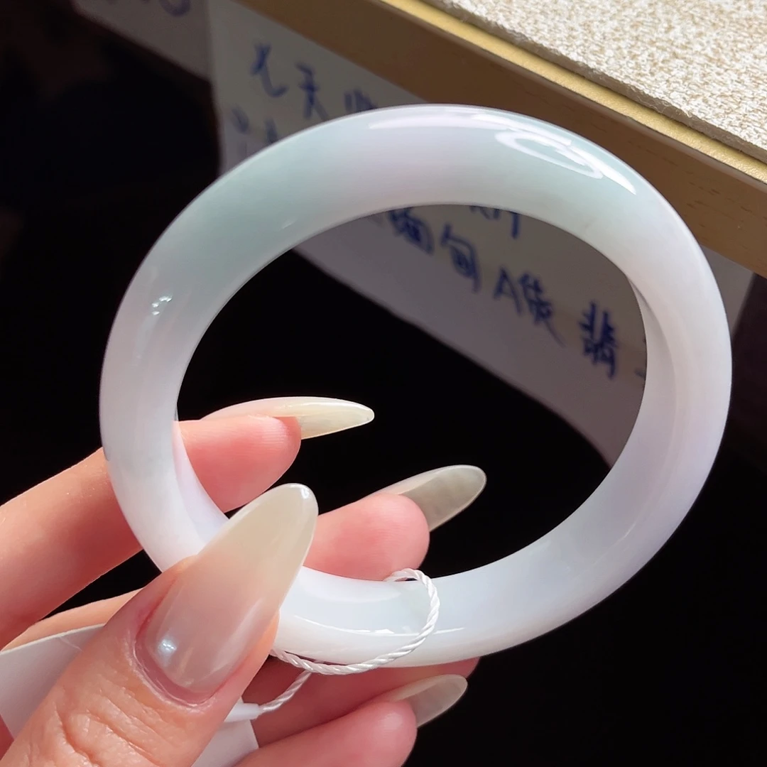 未镶嵌手镯翡翠手镯