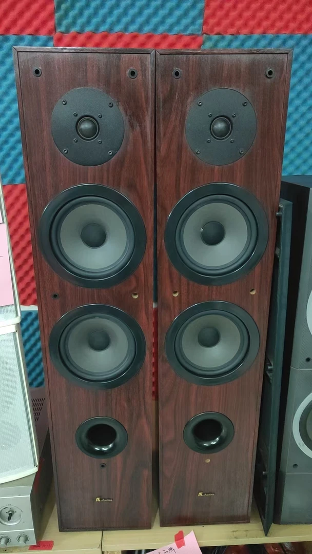 不包邮，音箱一对