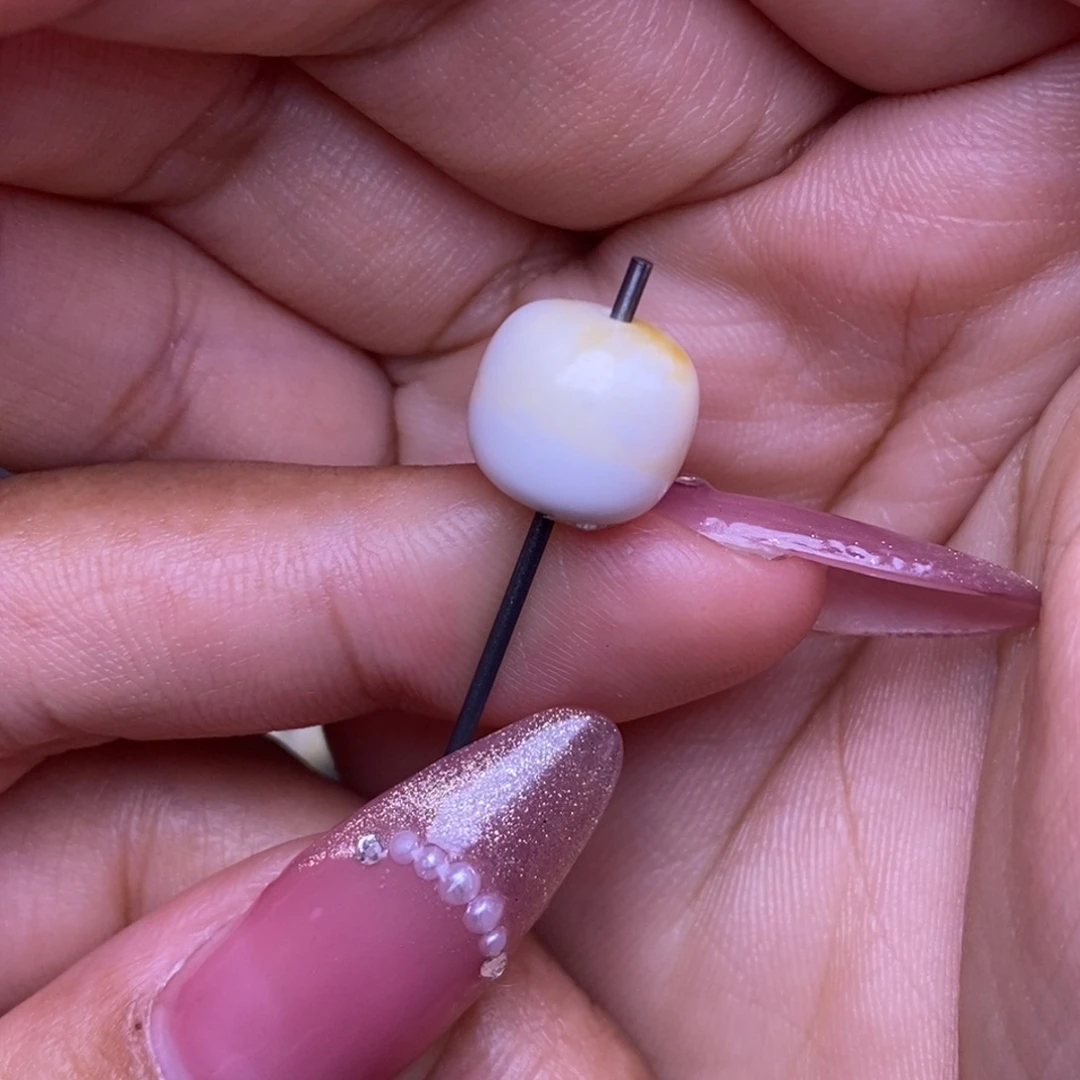 软***子琥珀未镶嵌裸石漆白妖花老型10.8*9.8mm