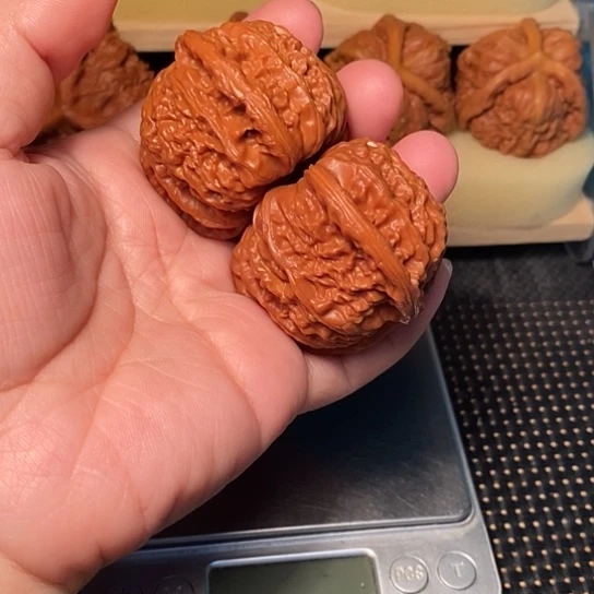 大****文玩核桃吊坠核桃