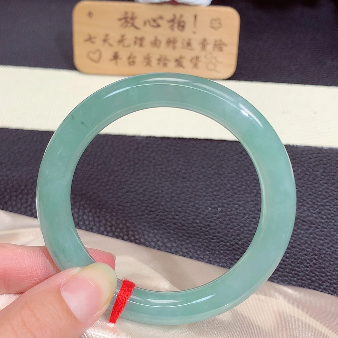 翡翠未镶嵌手镯4200