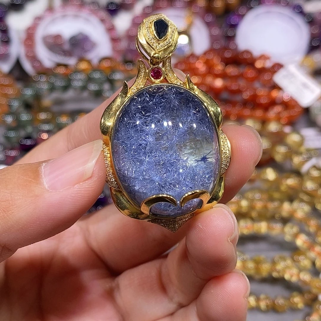 吊坠(赠链)18K金镶嵌水晶蓝线石吊坠