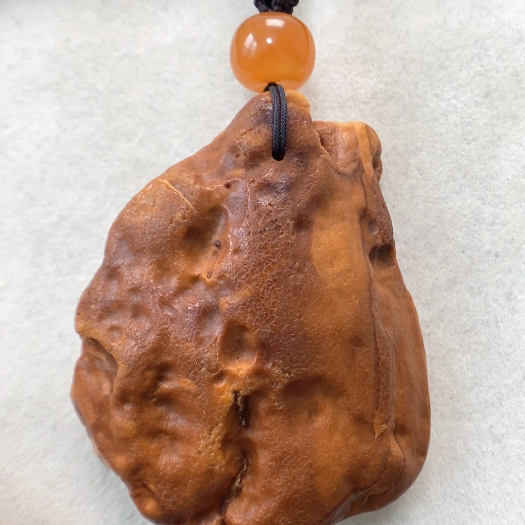 蜜蜡未镶嵌颈饰蜜蜡