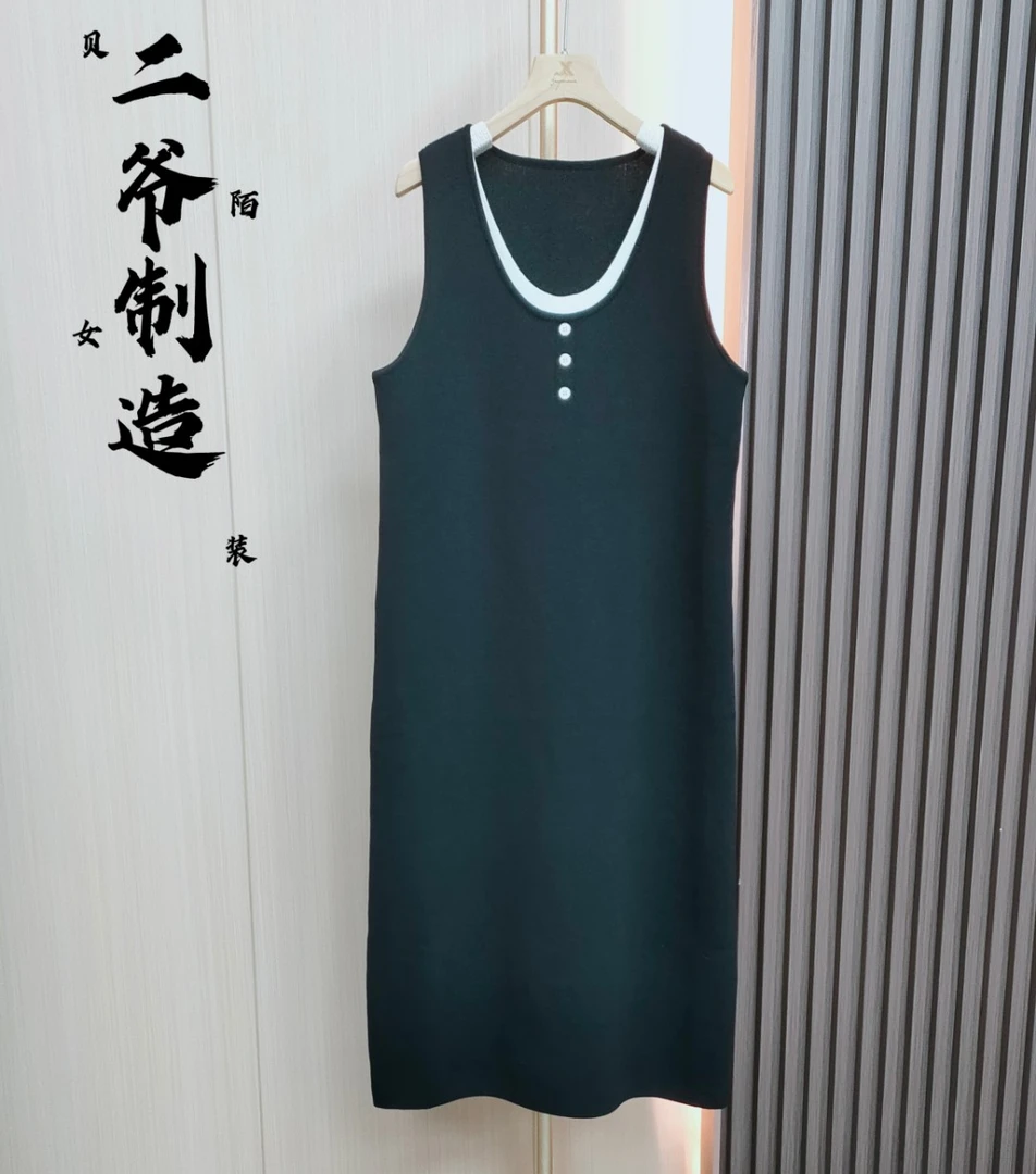 S88020862圆领无袖假两件针织连身裙