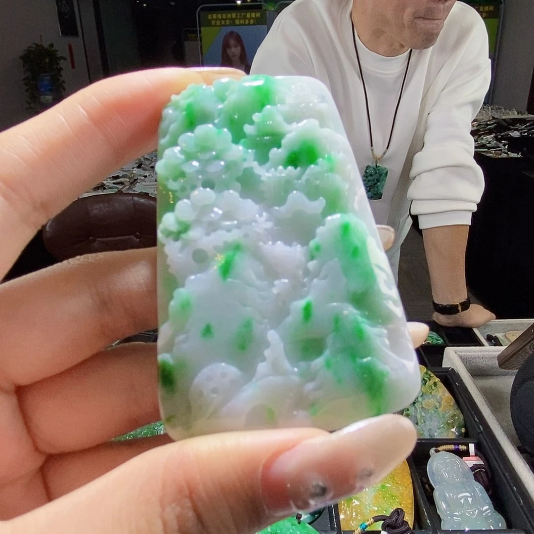 颈饰未镶嵌翡翠翡翠
