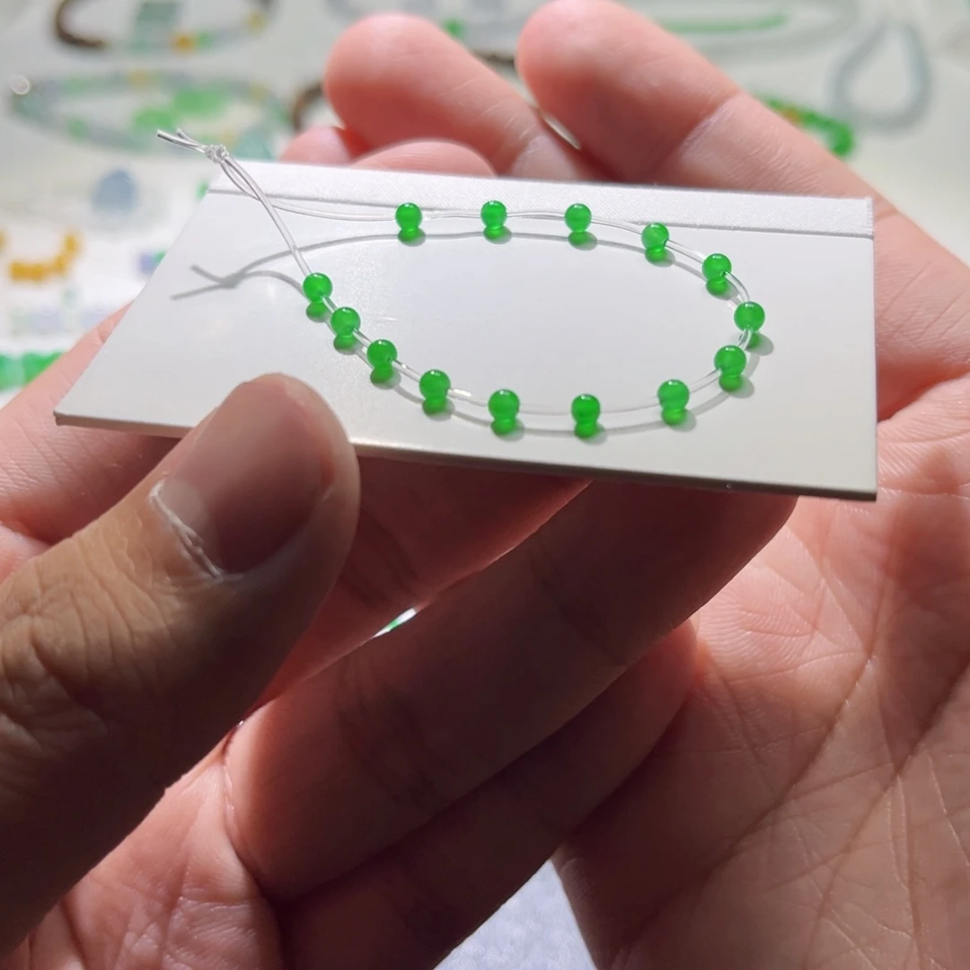 散珠翡翠裸石3mm多样性发一颗