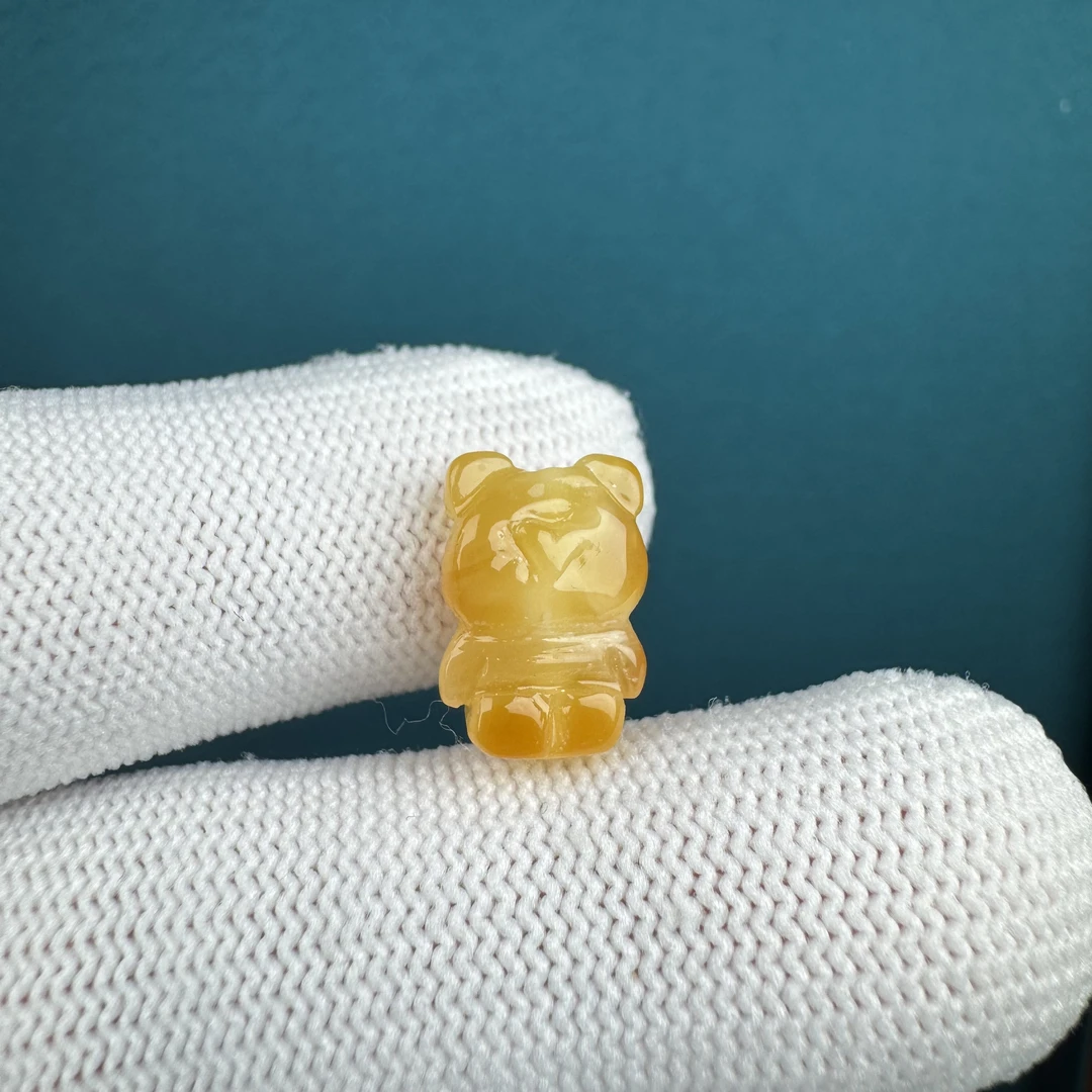 J9847天然原矿蜜蜡 雕刻小熊9.5*14mm支持复检假一罚十
