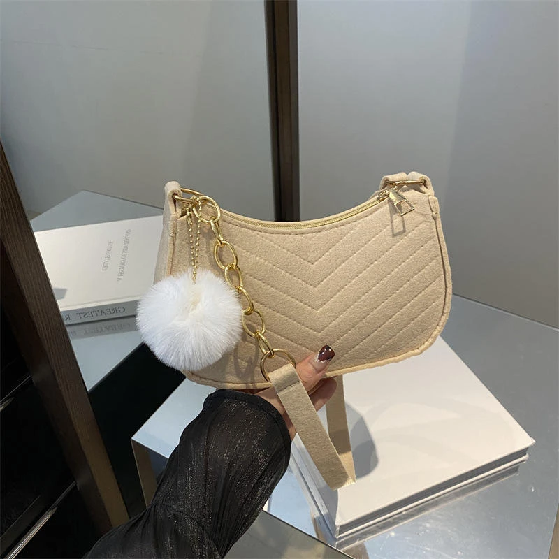 简约2024秋季新款小众设计轻奢大气单肩时尚通勤斜挎女包包