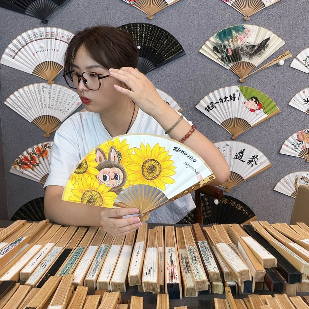 书法6寸梅妃纯手绘-文玩扇骨（默认粘好）