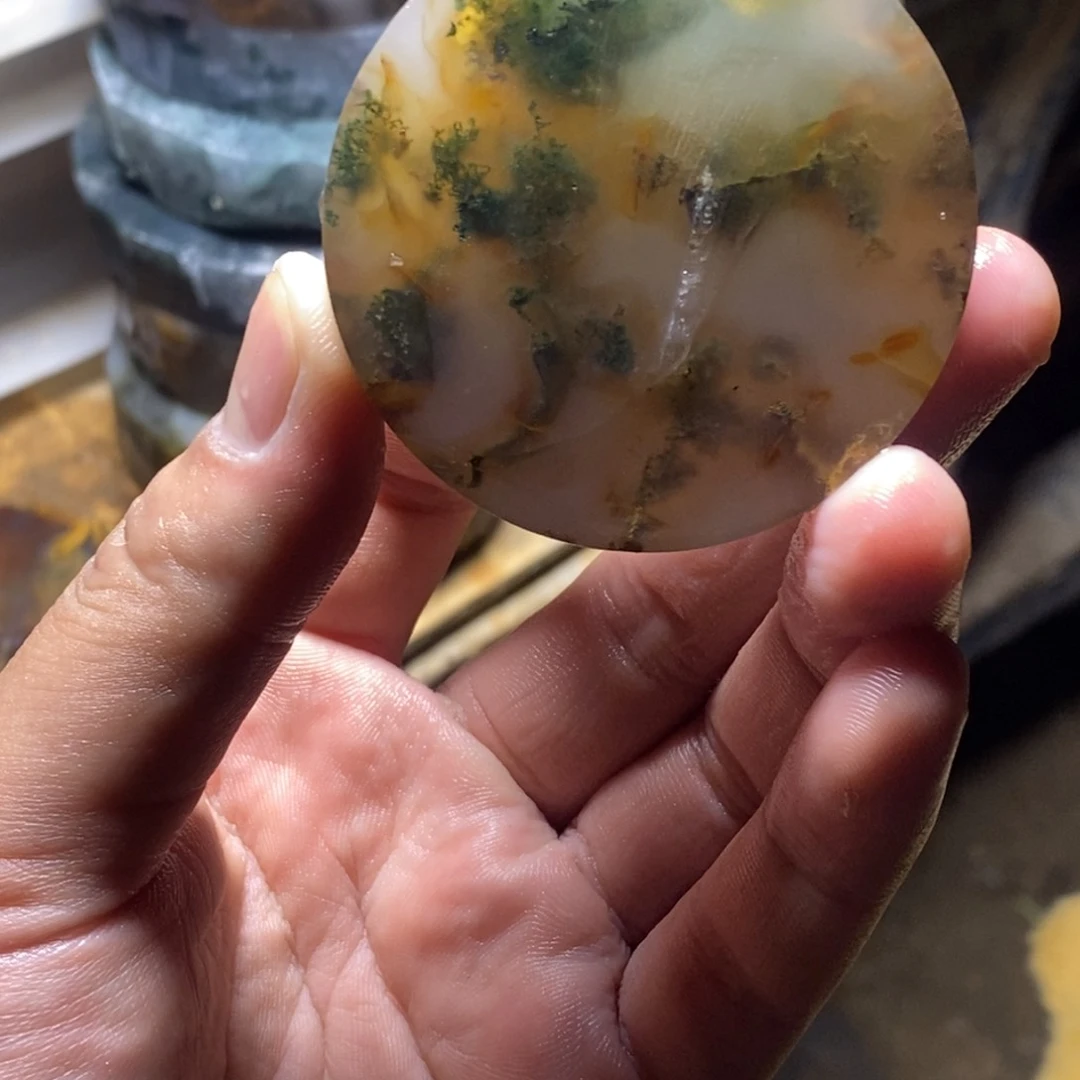 定制玛瑙皎**园天然玛瑙扣