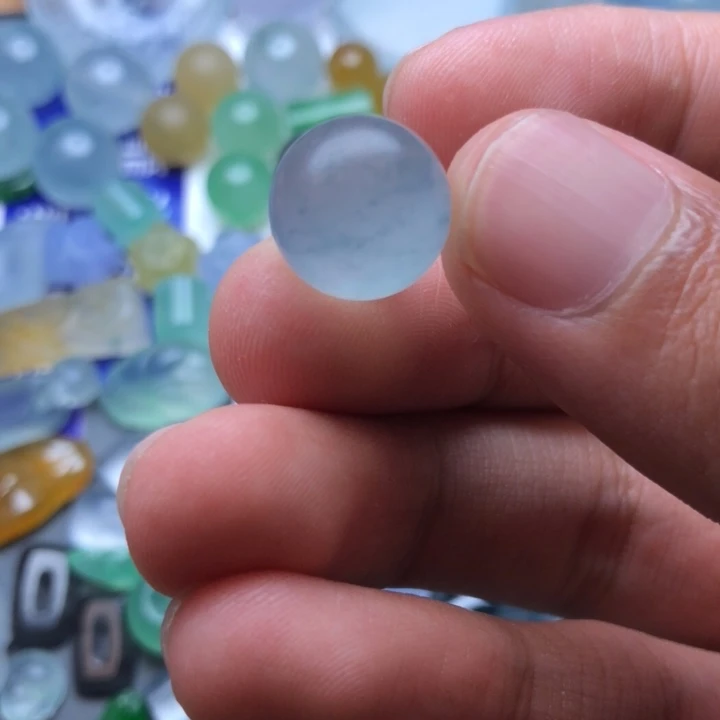 未镶嵌定制翡翠王*火挂件